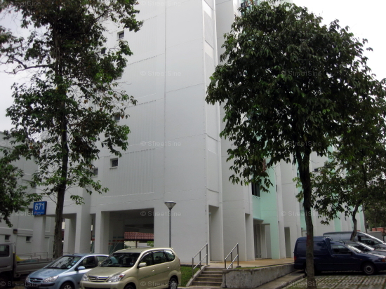 Hougang Avenue 8 thumbnail photo